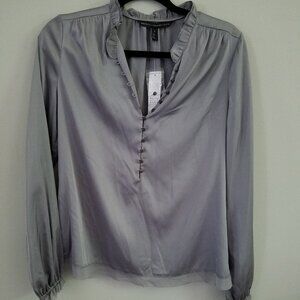 NWT - White House Black Market Long Sleeve blouse size 6 - NWT